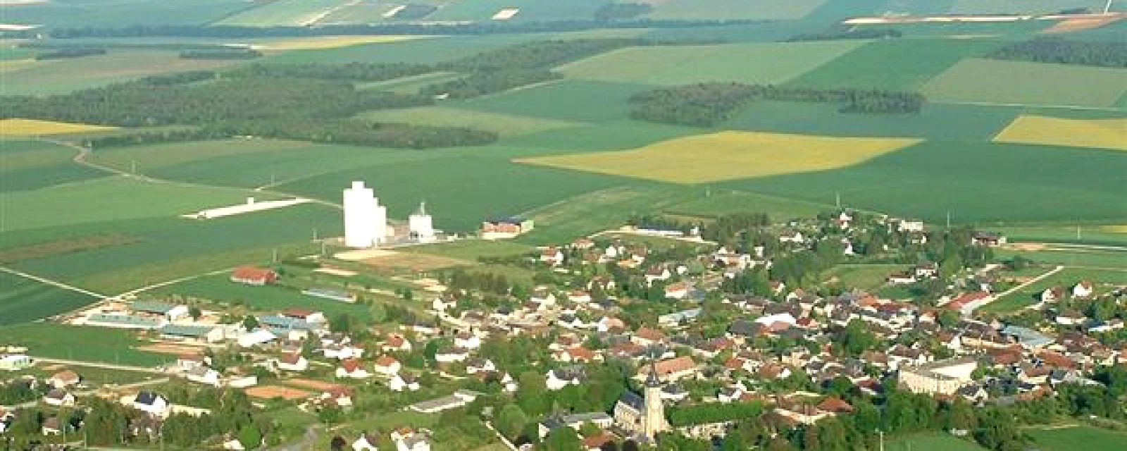 Vue de Mesnil-Saint-Loup, Aube