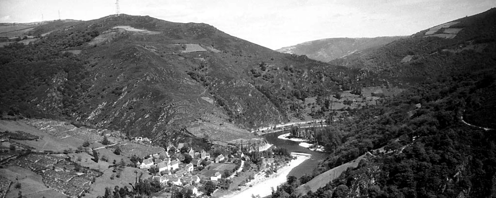 Vue de Cassaniouze, Cantal
