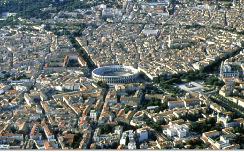 Nîmes