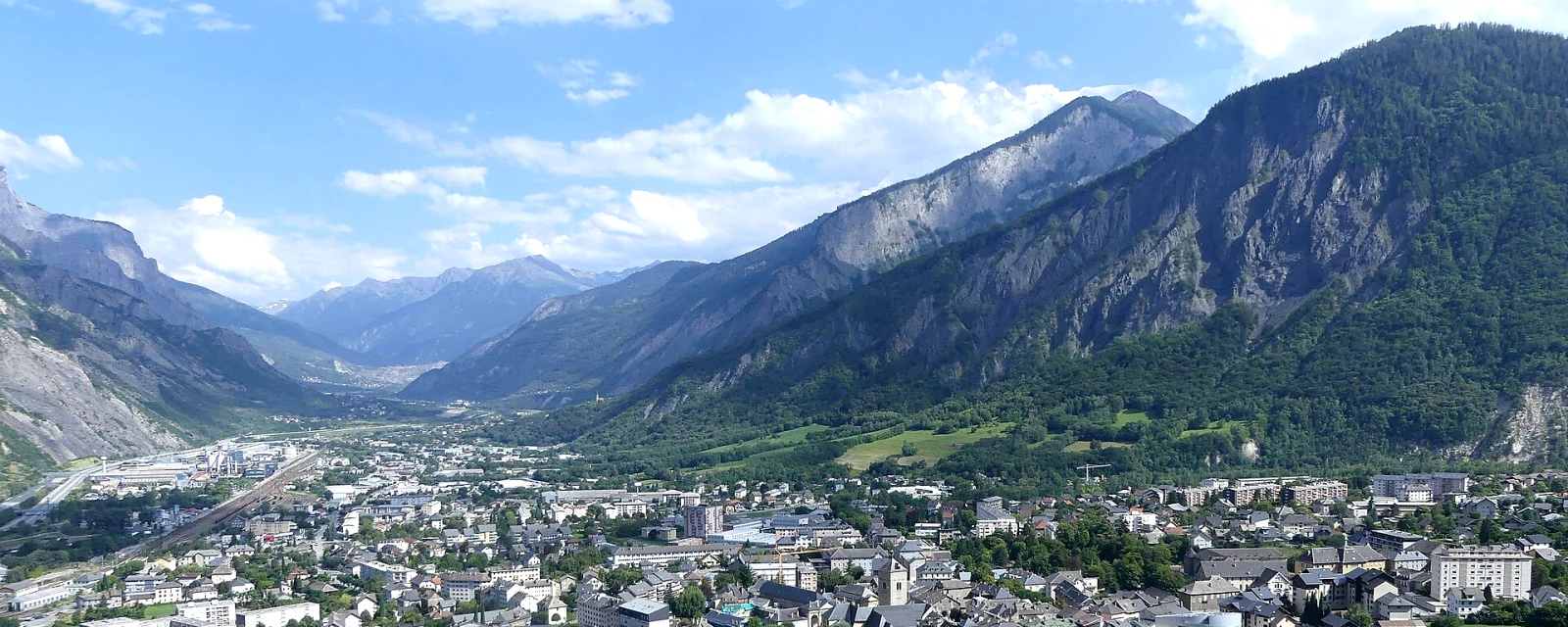 Vue de Saint-Jean-de-Maurienne, Savoie