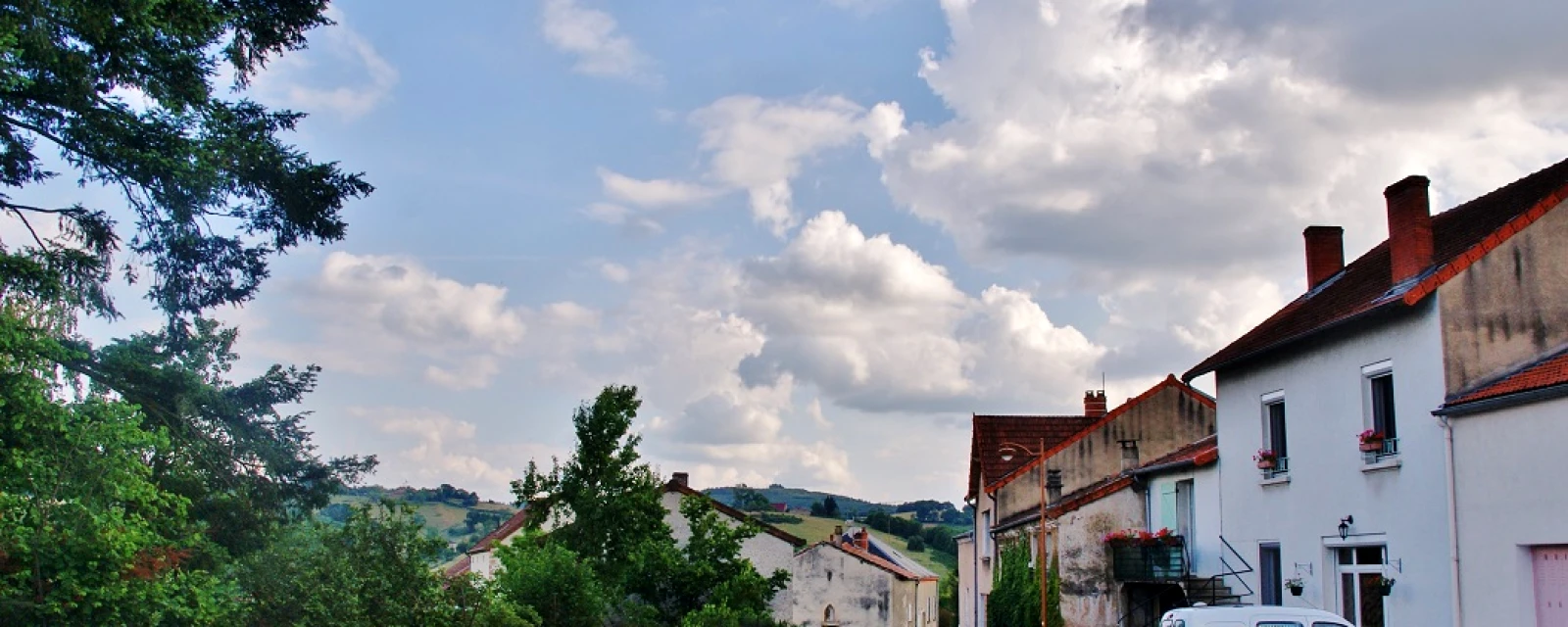 Vue de Saint-Pierre-Laval, Allier