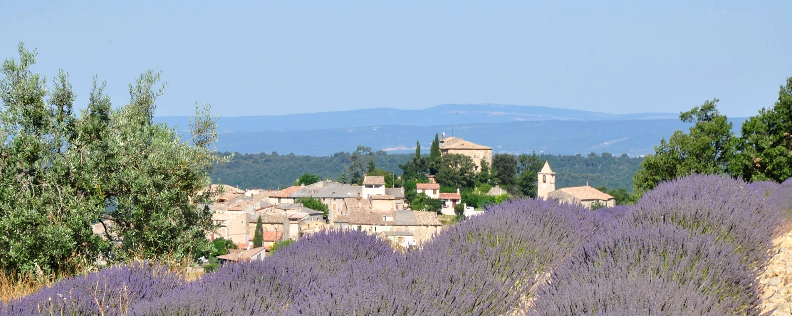 Vue de Entrevennes, Alpes-de-Haute-Provence