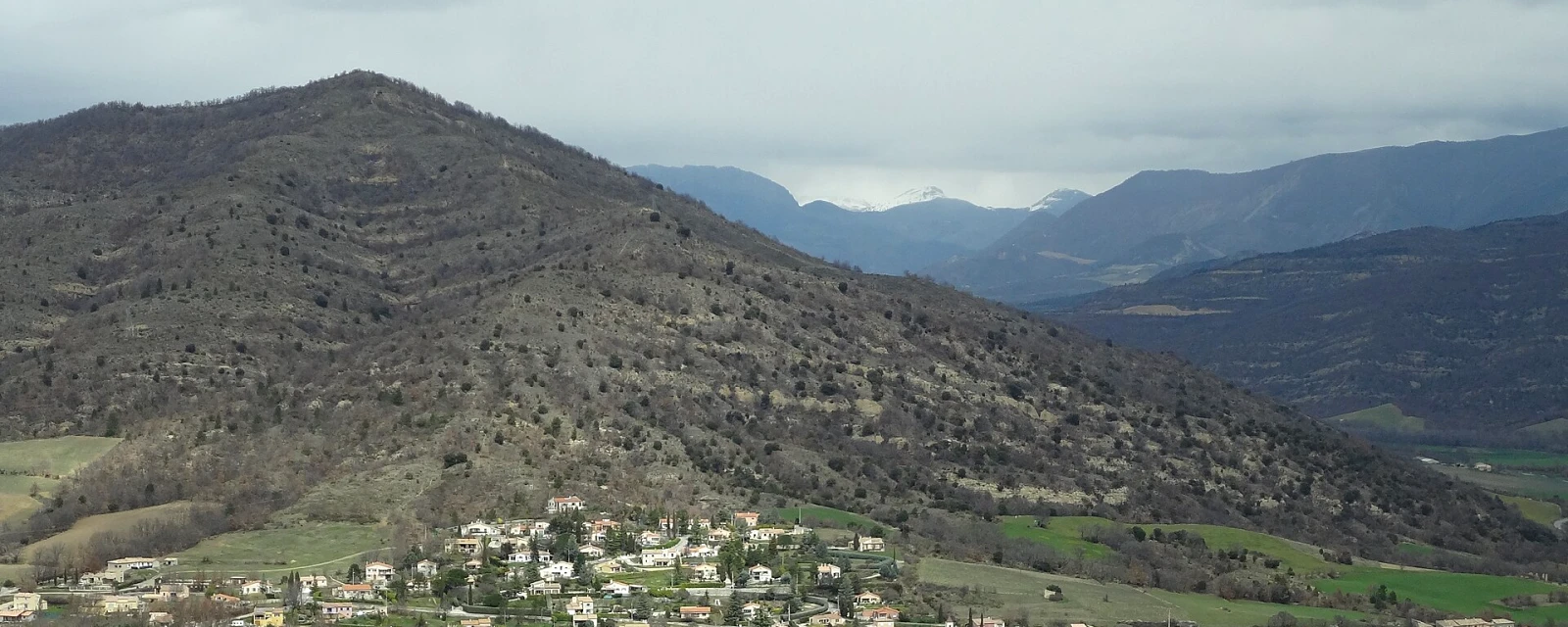 Vue de Mirabeau, Alpes-de-Haute-Provence
