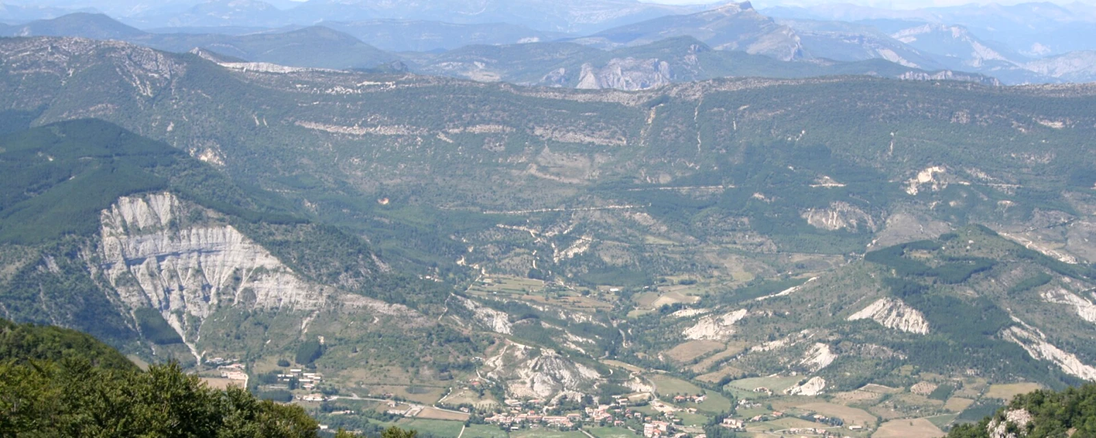 Vue de Barret-sur-Méouge, Hautes-Alpes