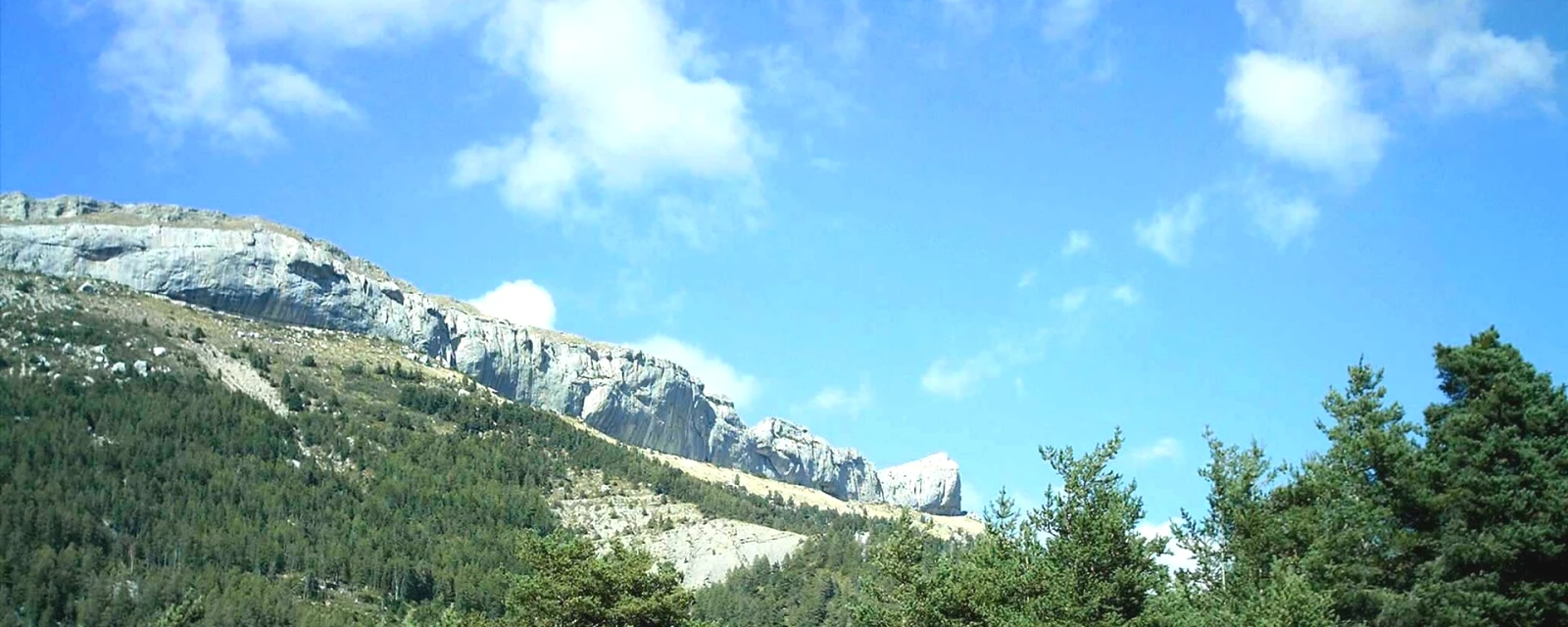 Vue de Châteauneuf-d'Oze, Hautes-Alpes