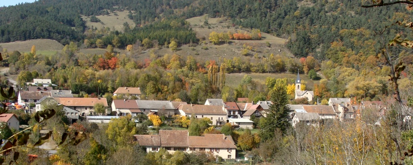 Vue de La Motte-en-Champsaur, Hautes-Alpes