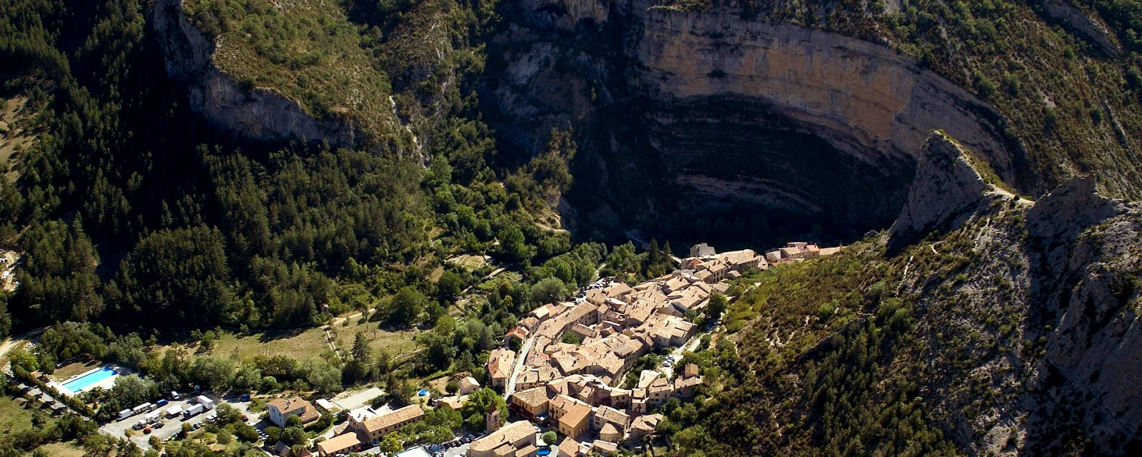 Vue de Orpierre, Hautes-Alpes
