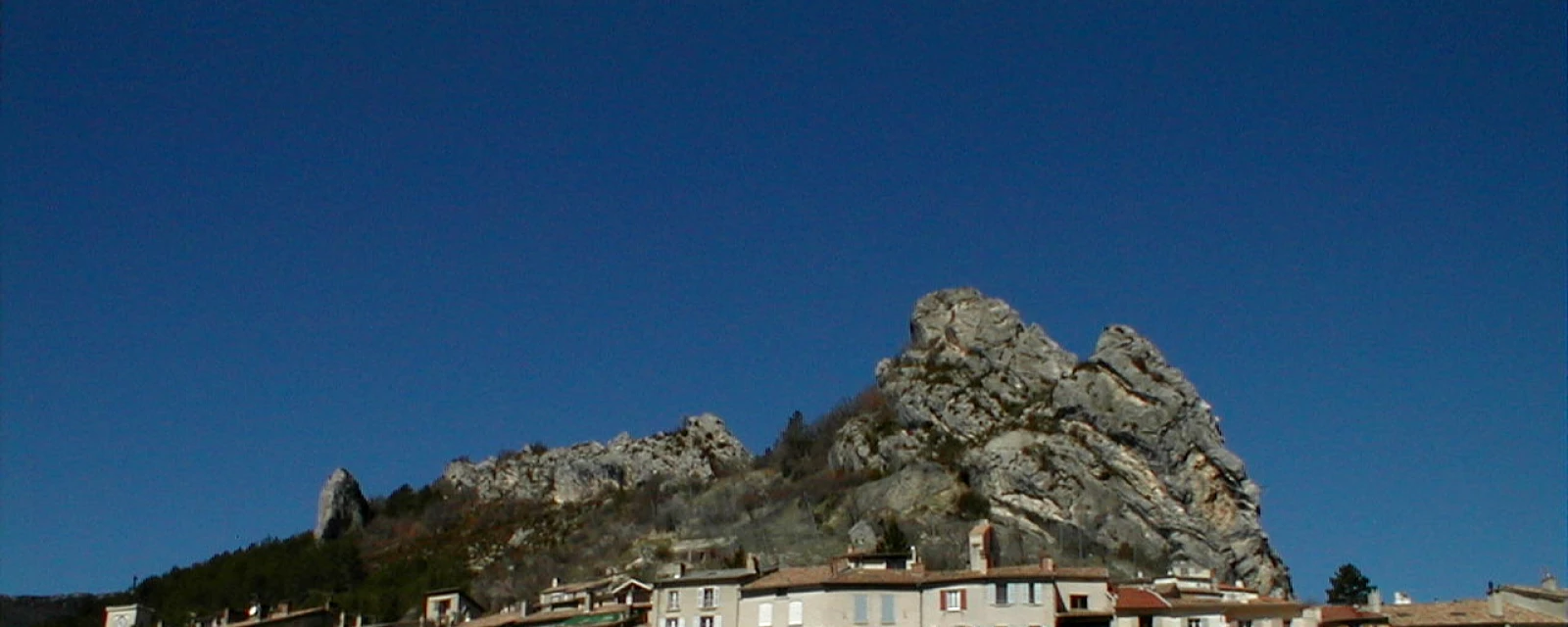 Vue de Serres, Hautes-Alpes