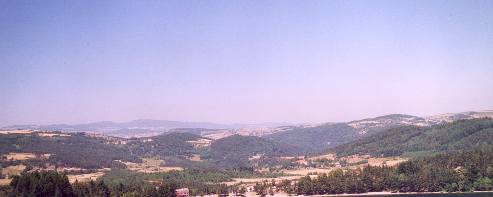 Vue de Le Lac-d'Issarlès, Ardèche