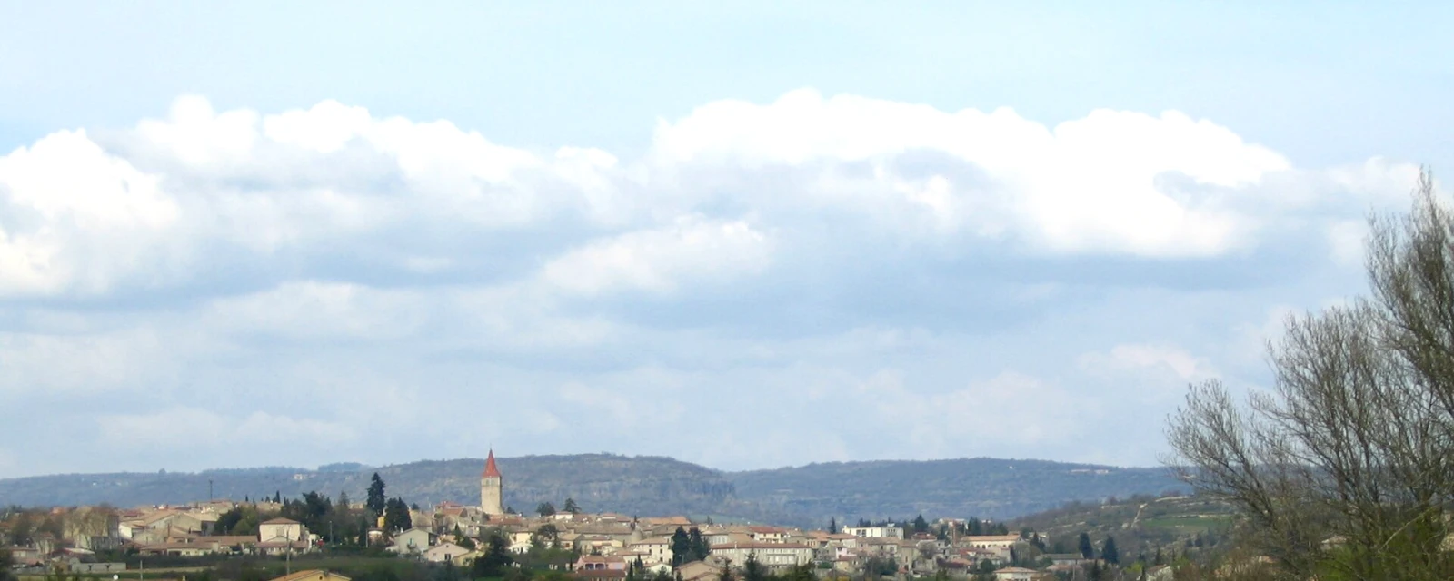 Vue de Villeneuve-de-Berg, Ardèche