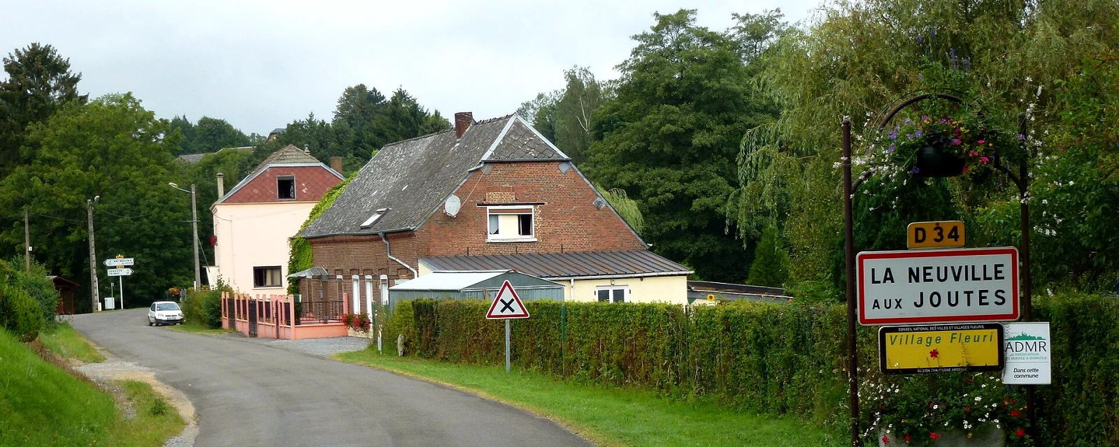 Vue de La Neuville-aux-Joûtes, Ardennes