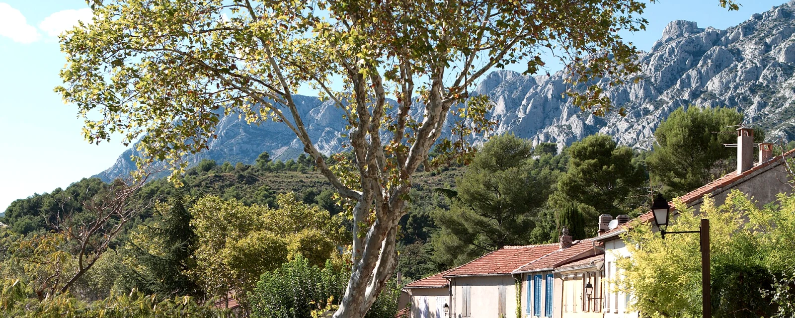 Vue de Puyloubier, Bouches-du-Rhône
