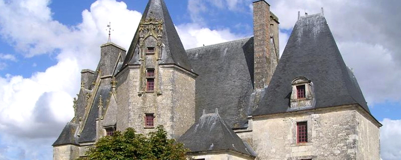 Vue de Neuvicq-le-Château, Charente-Maritime