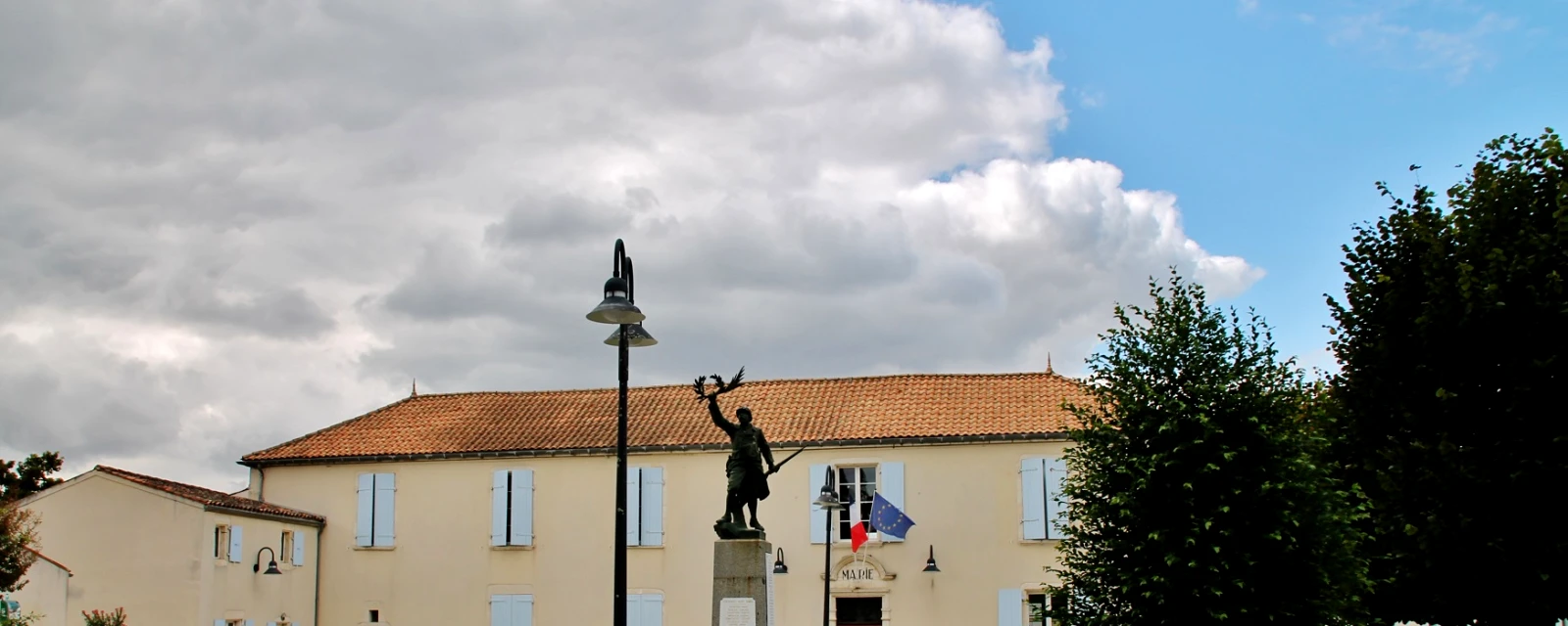 Vue de Saint-Jean-de-Liversay, Charente-Maritime