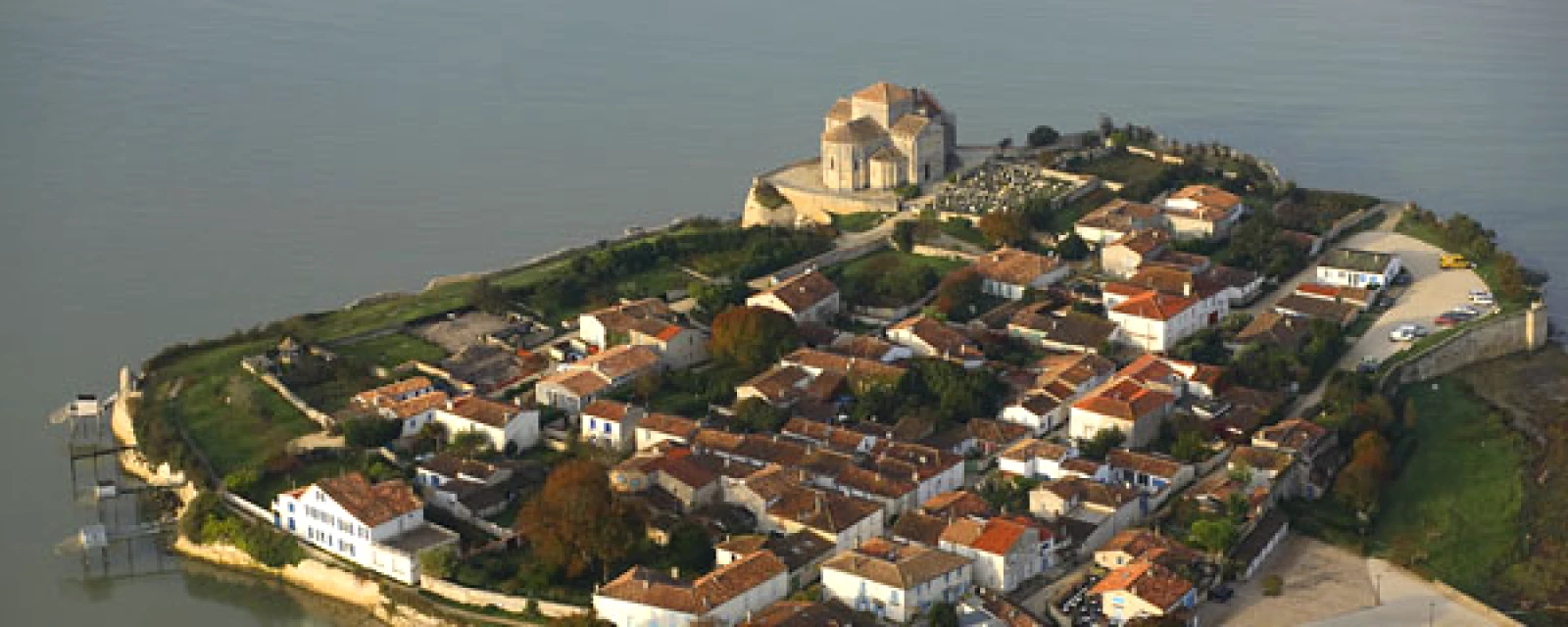 Vue de Talmont-sur-Gironde, Charente-Maritime