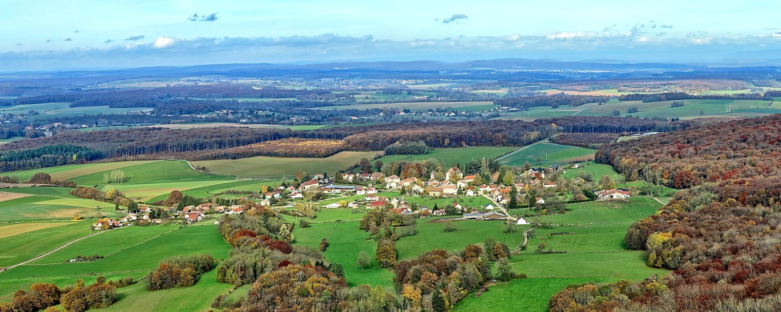 Vue de La Tour-de-Sçay, Doubs