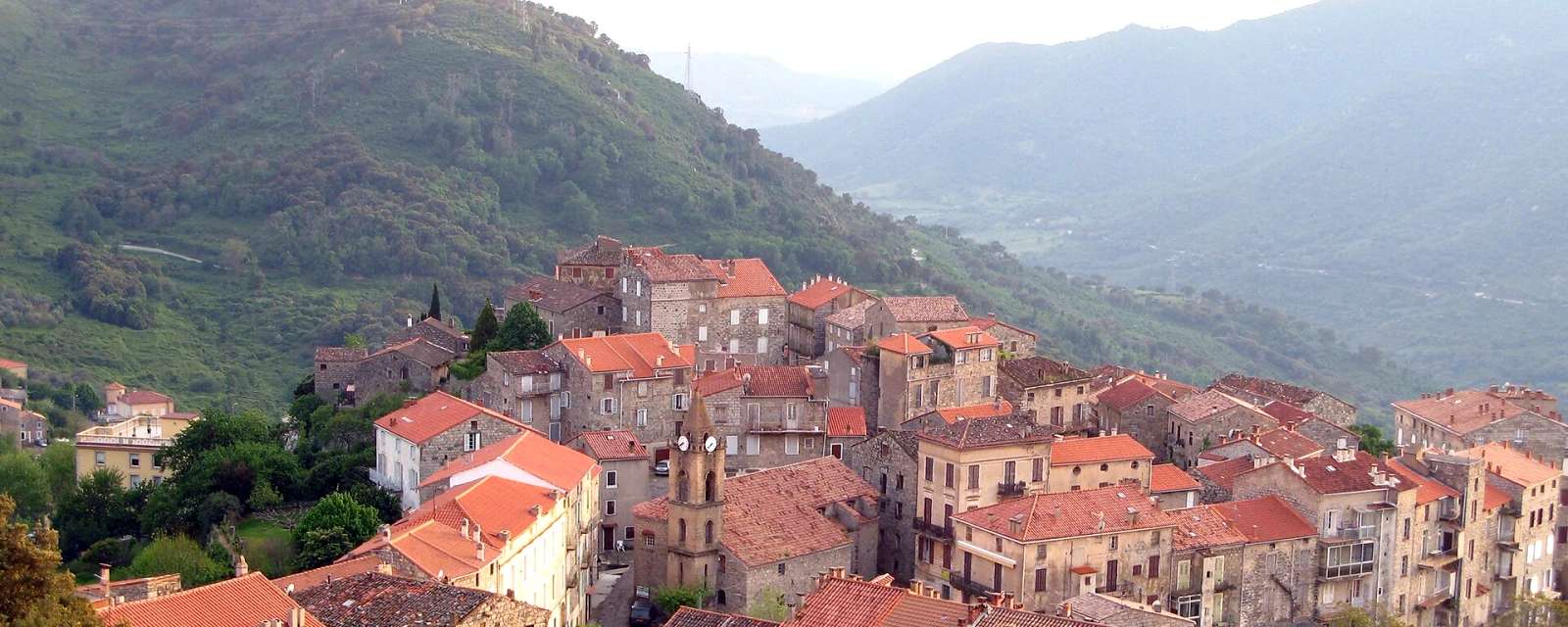Vue de Sainte-Lucie-de-Tallano, Corse-du-Sud