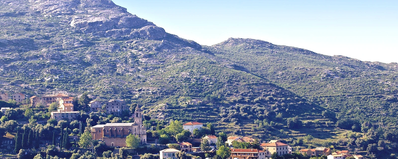 Vue de Santo-Pietro-di-Tenda, Haute-Corse