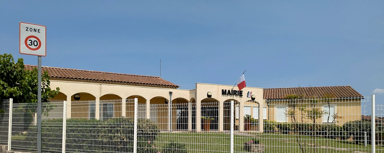 Vue de Méjannes-lès-Alès, Gard