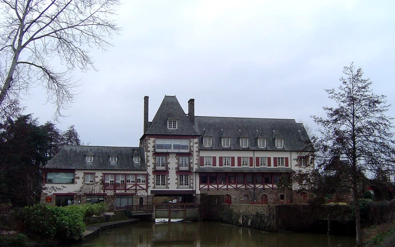 Châteaubourg