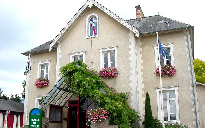 Pacé