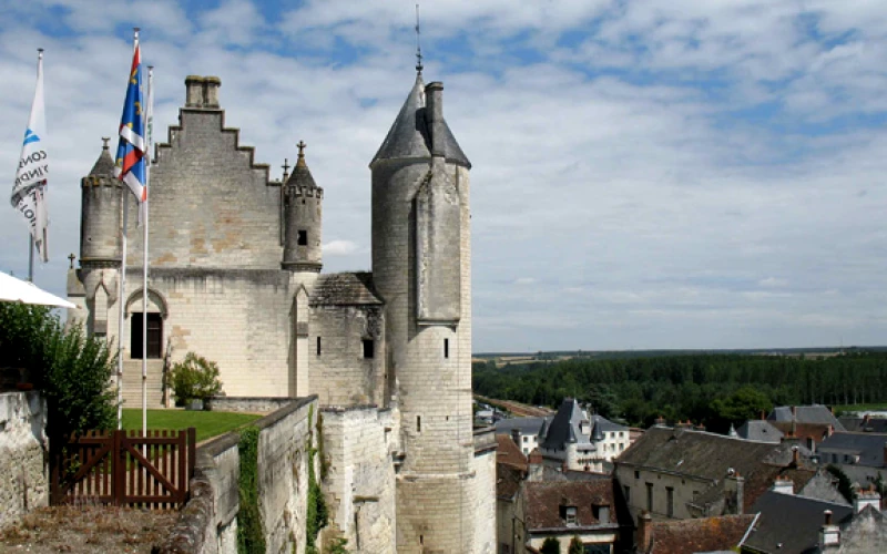 Loches