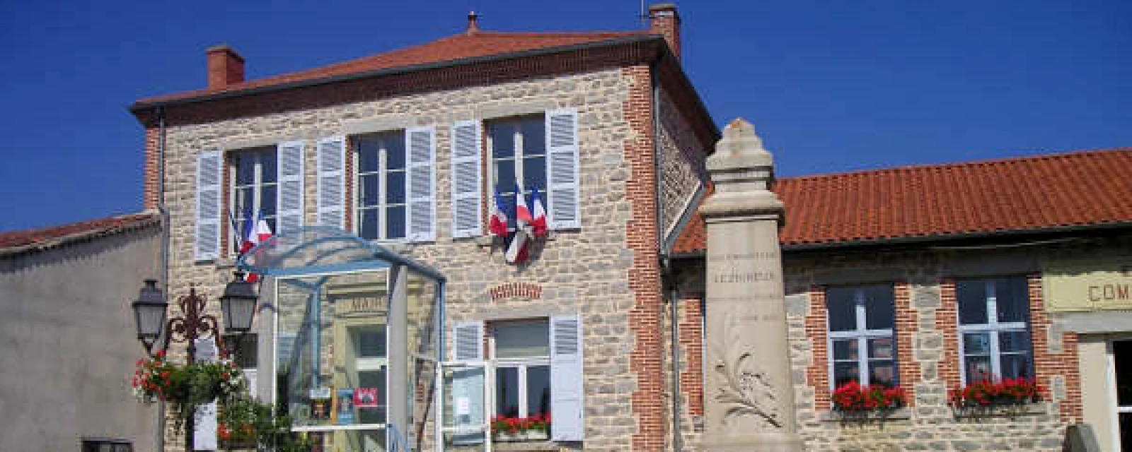Vue de Lézigneux, Loire