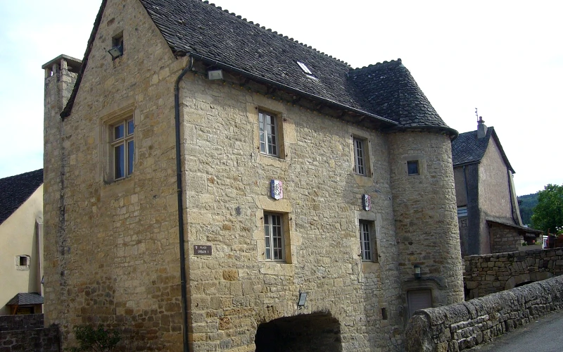 Vue de Bourgs sur Colagne