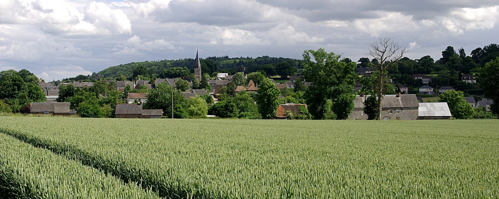 Vue de Saint-Pierre-d'Entremont, Orne