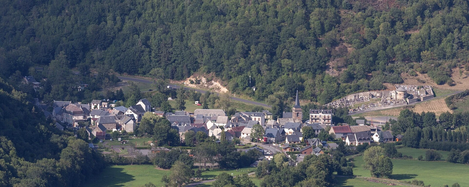 Vue de Chambon-sur-Lac, Puy-de-Dôme