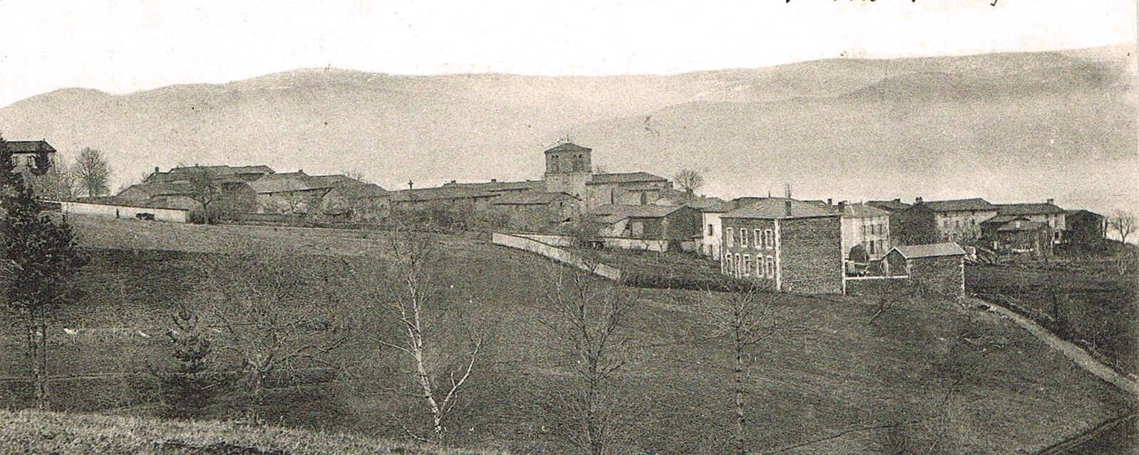 Vue de Saint-Ferréol-des-Côtes, Puy-de-Dôme