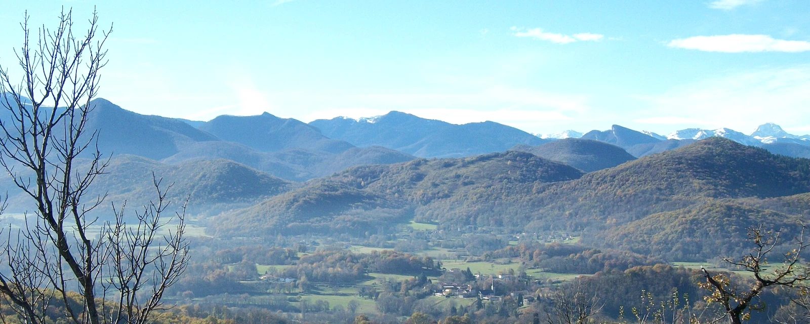 Vue de Tibiran-Jaunac, Hautes-Pyrénées