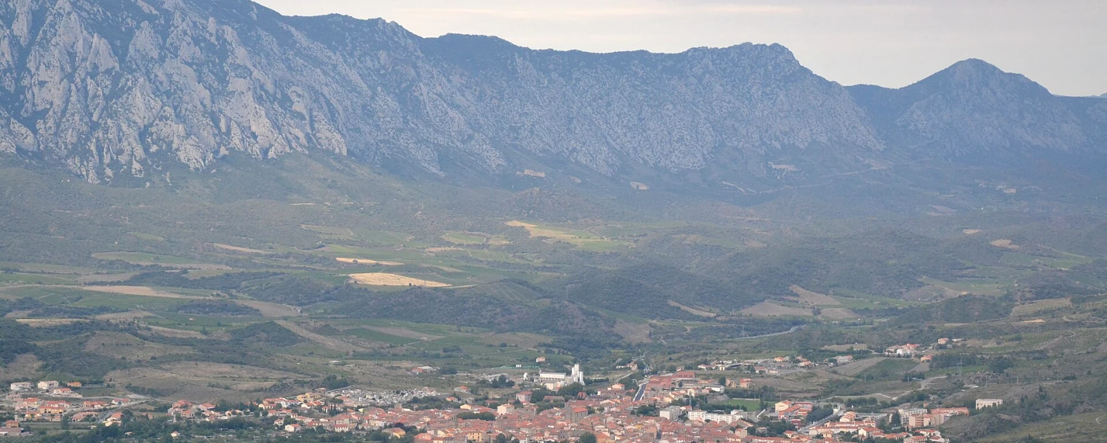 Vue de Saint-Paul-de-Fenouillet, Pyrénées-Orientales