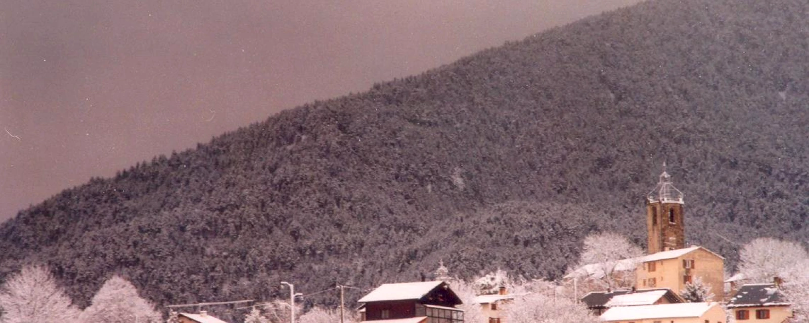 Vue de Saint-Pierre-dels-Forcats, Pyrénées-Orientales