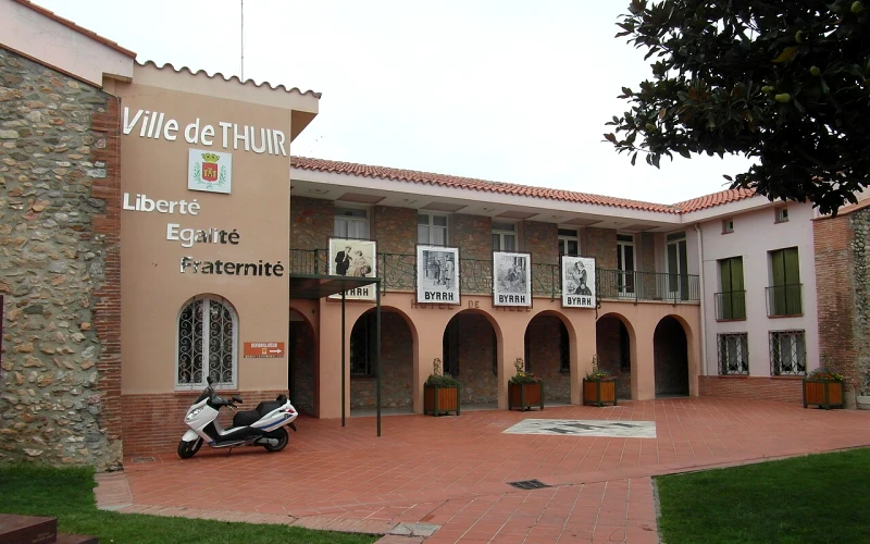 Thuir