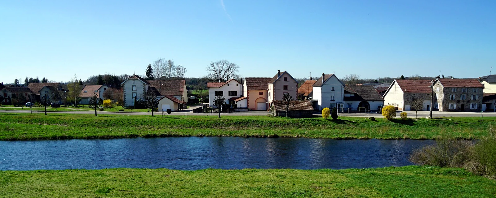 Vue de La Neuvelle-lès-Lure, Haute-Saône