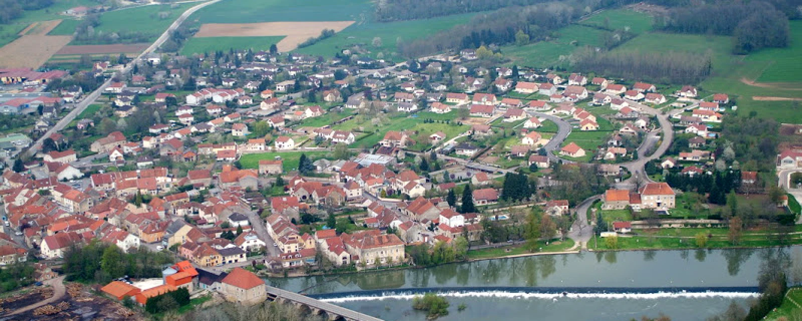 Vue de Scey-sur-Saône-et-Saint-Albin, Haute-Saône