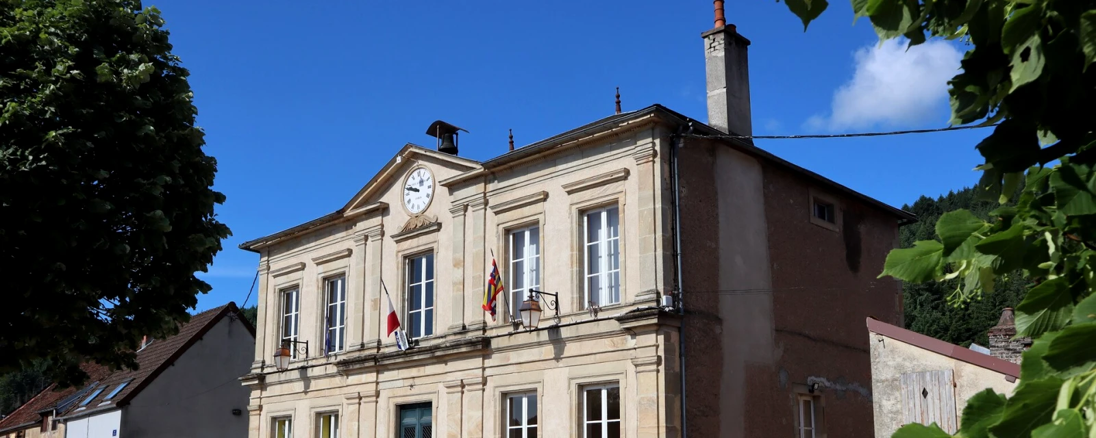 Vue de Lucenay-l'Évêque, Saône-et-Loire