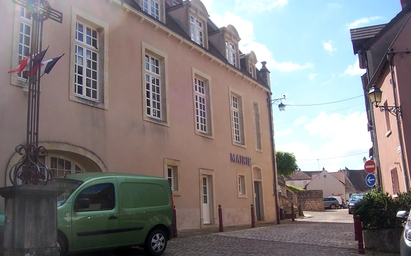 Montcenis