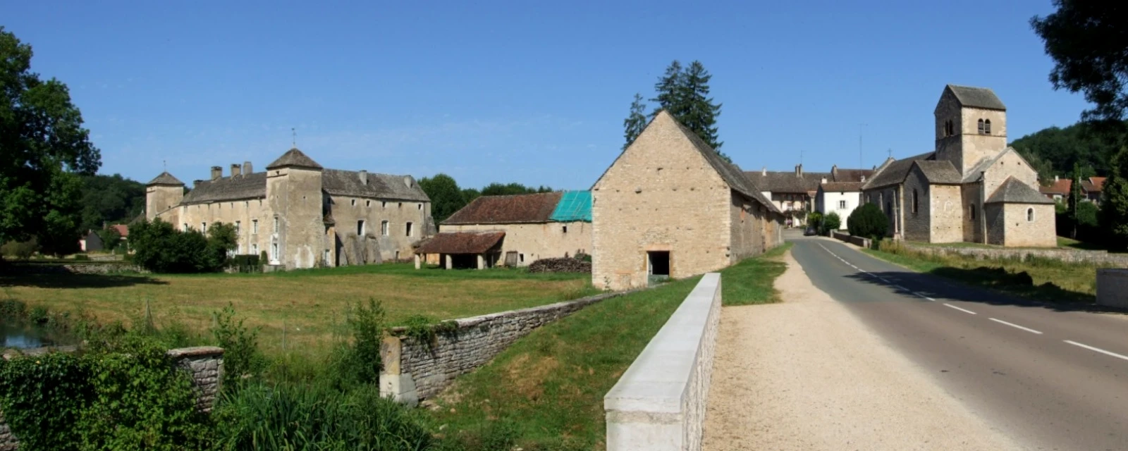 Vue de Ozenay, Saône-et-Loire
