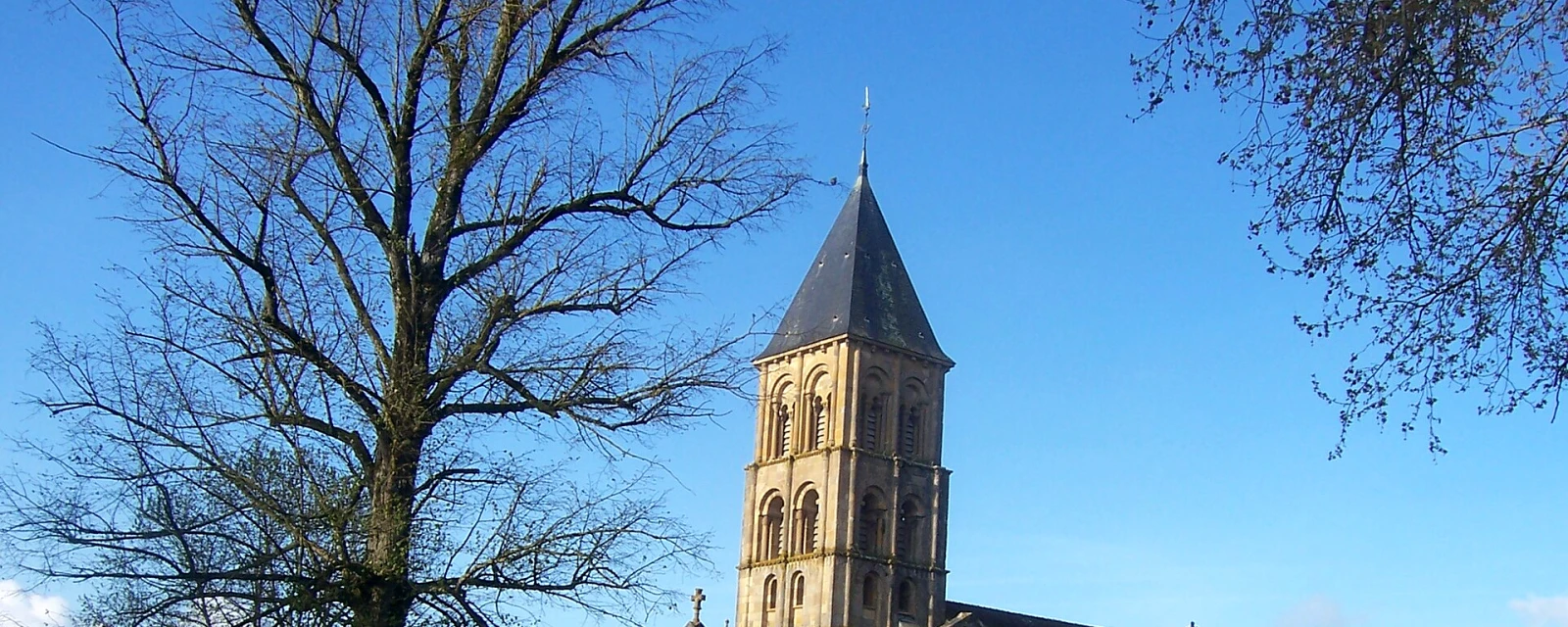 Vue de Saint-Laurent-en-Brionnais, Saône-et-Loire