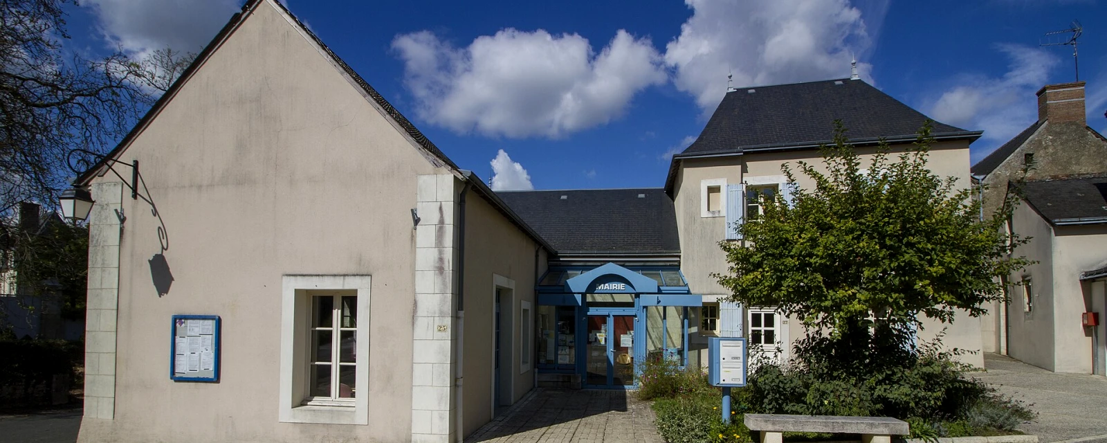Vue de Beaumont-sur-Dême, Sarthe