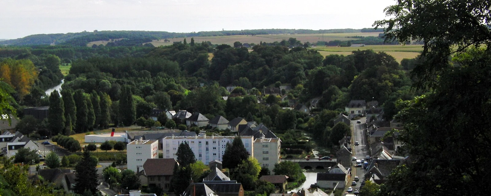 Vue de La Chartre-sur-le-Loir, Sarthe