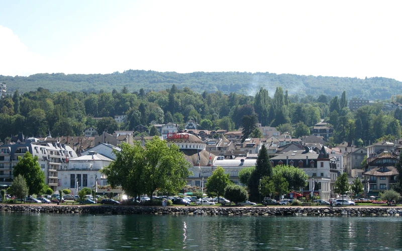 Évian-les-Bains