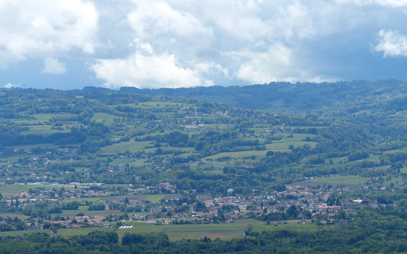 Reignier-Ésery