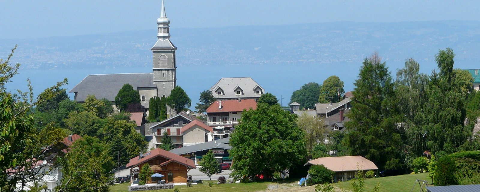 Vue de Saint-Paul-en-Chablais, Haute-Savoie