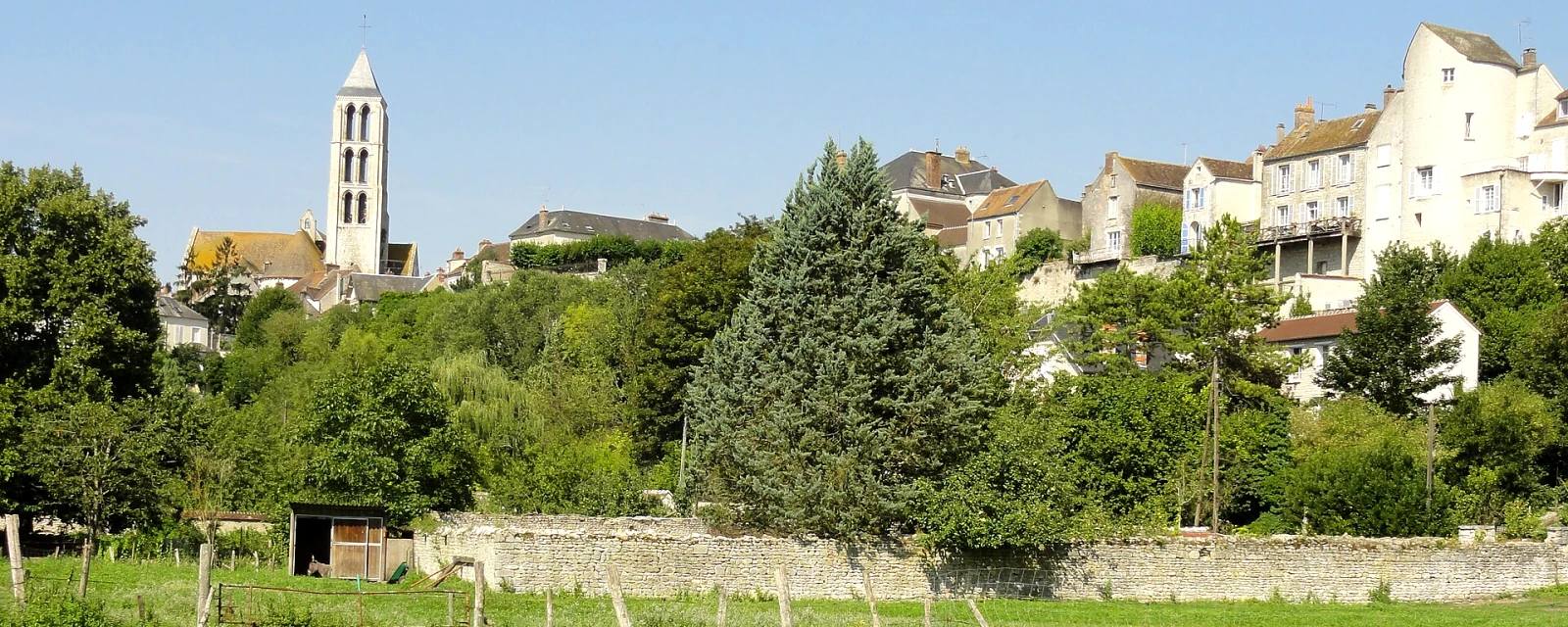 Vue de Château-Landon, Seine-et-Marne