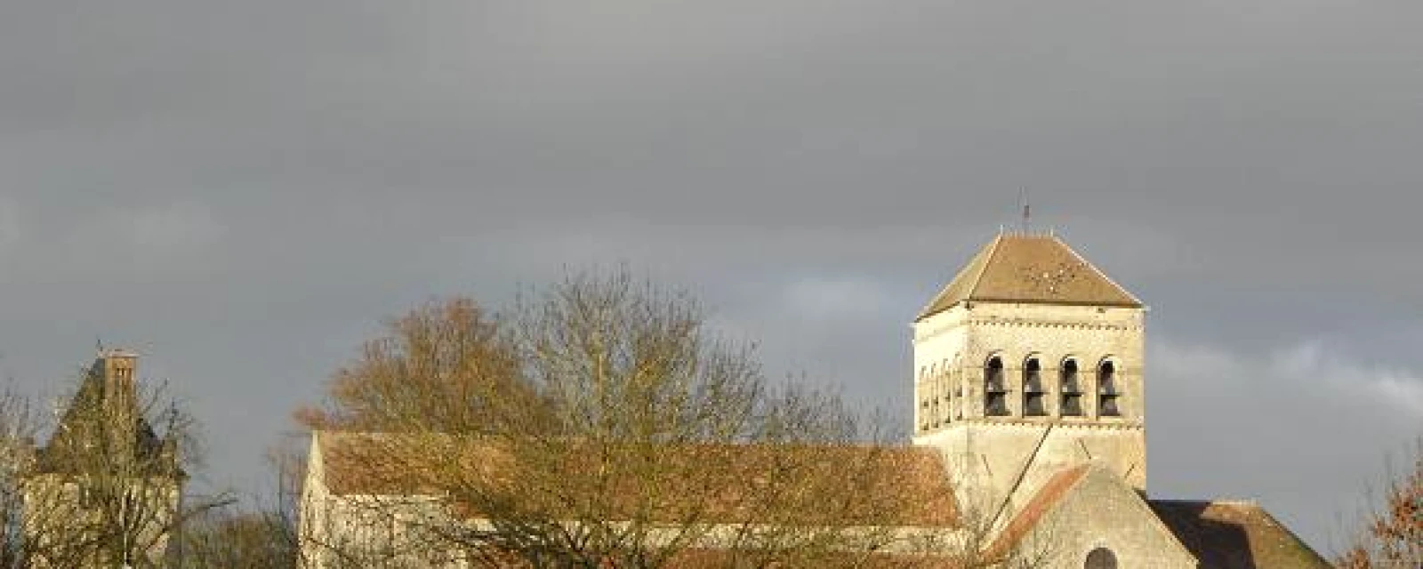 Vue de Saint-Loup-de-Naud, Seine-et-Marne