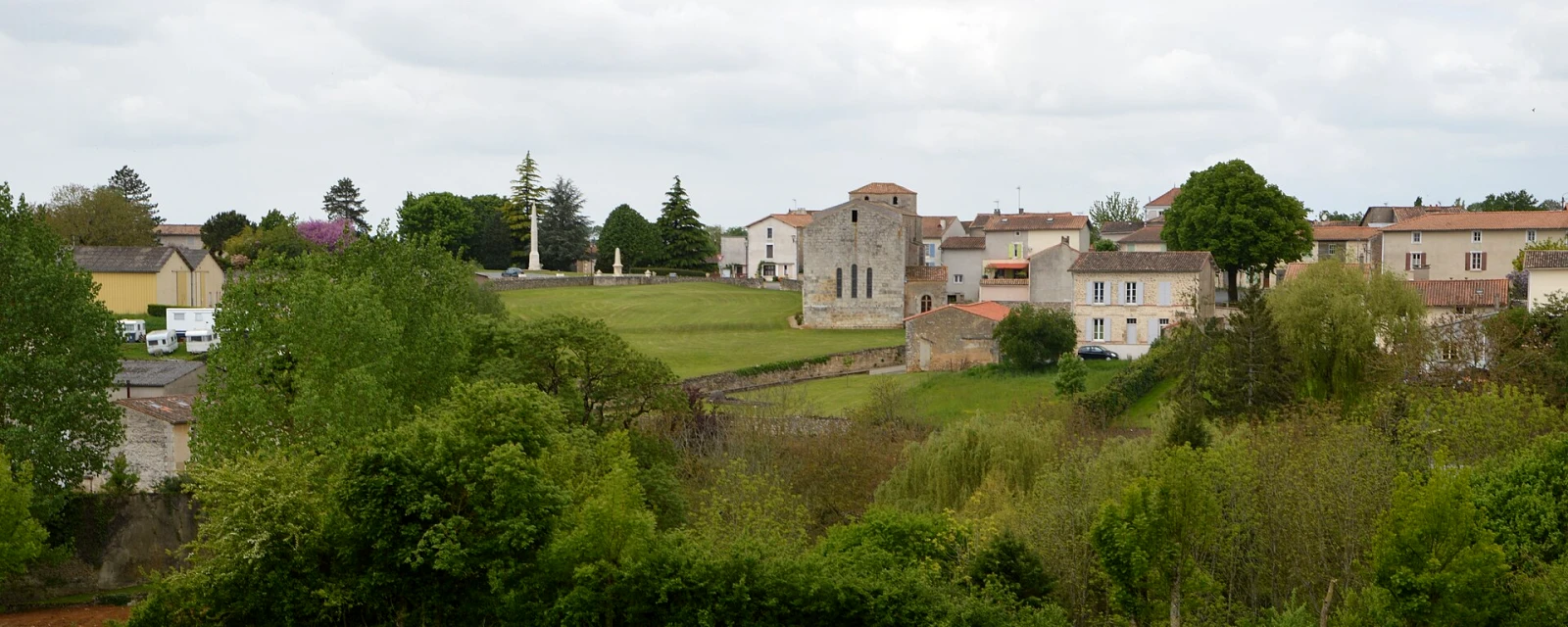 Vue de Saint-Christophe-sur-Roc, Deux-Sèvres