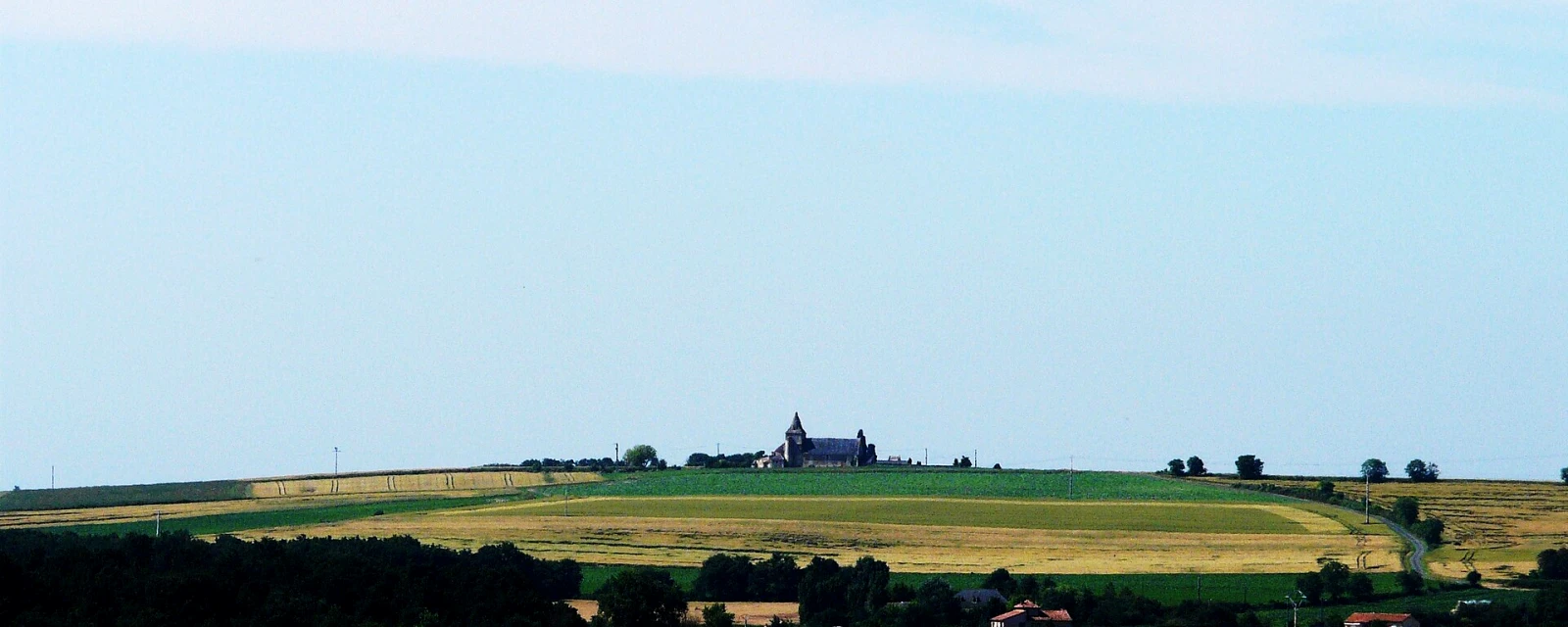 Vue de Saint-Léger-de-Montbrun, Deux-Sèvres